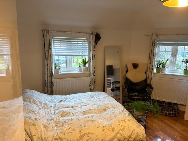 4 Crouch Hill Close , Sherborne 